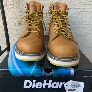 Die hard work boots soft toe SZ 11